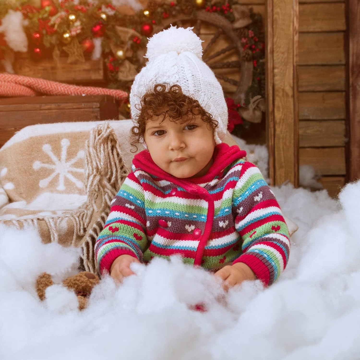 Apragaz Christmas Fake Snow Decoration, Fiber Artificial Cotton Snow Fluff Decor, Flame Resistant Flexible Indoor Snow Blanket for Winter Village